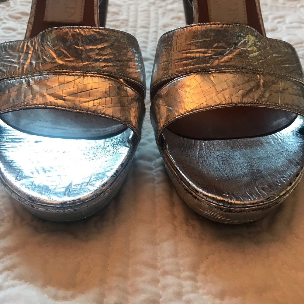 Lanvin metallic cracked leather sandals - Picture 7 of 8